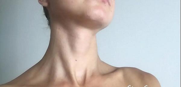  Fetish neck